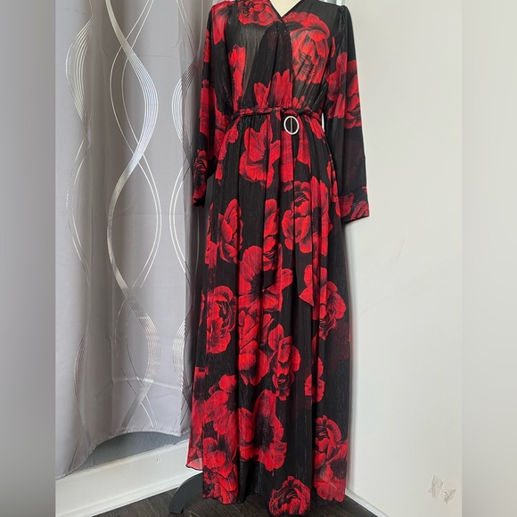 Red and Black Bishop Sleeve Maxi Dress for Weddings - Picture 10 of 11